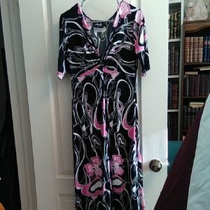 Chic Black and Pink Swirl Maxi Dress